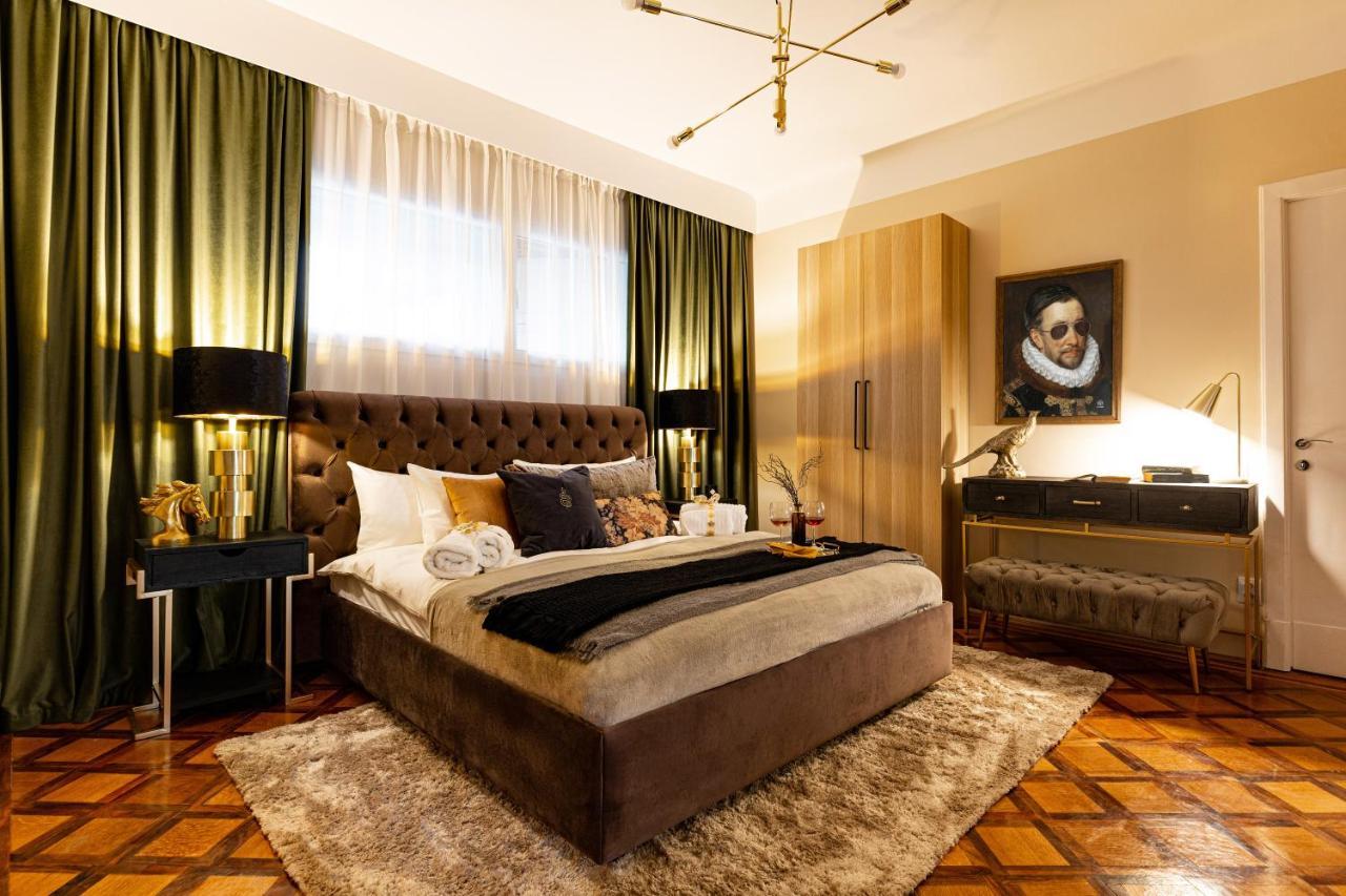 Qult - The Renaissance Affair Apartment Bucharest Exterior photo